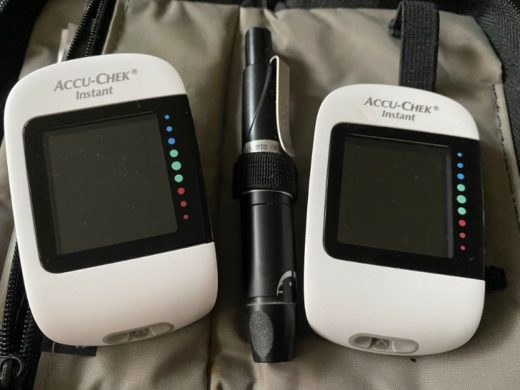 accuchek blood glucose meter pair two to the same phone